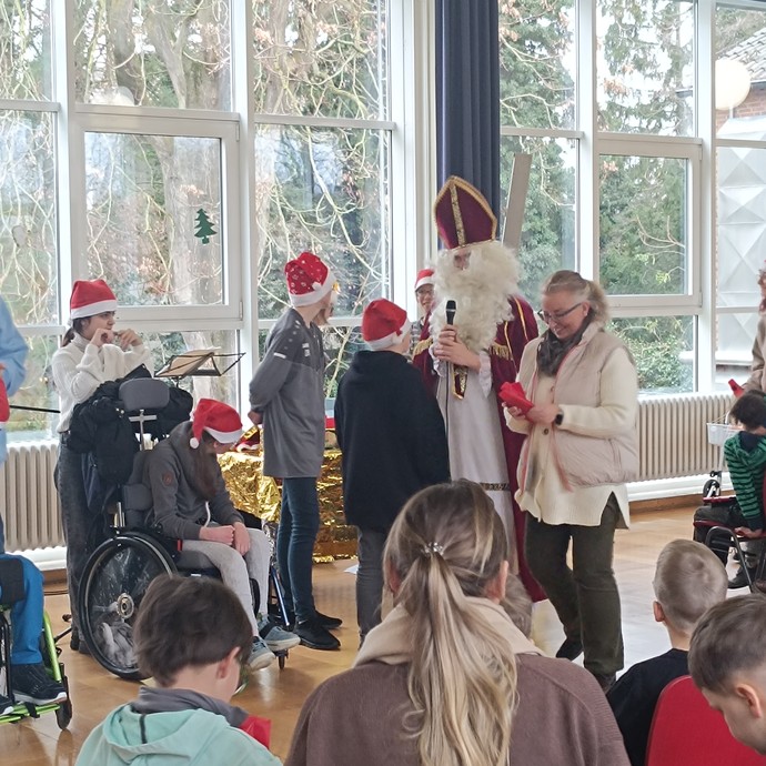 Singen (vergrößerte Bildansicht wird geöffnet)