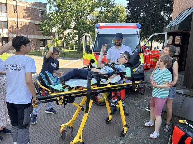 Besuch des Krankenwagens Besuch des Krankenwagens