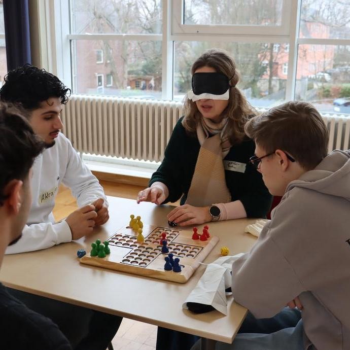 Besuch der Partnerschule (vergrößerte Bildansicht wird geöffnet)