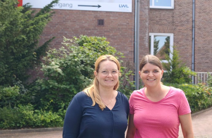 Schulsozialarbeiterinnen Anja Kortmann und Nadine Naksoy