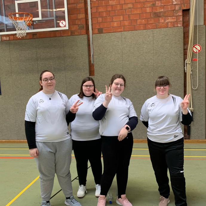 Spielerinnen Torball (vergrößerte Bildansicht wird geöffnet)